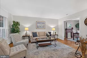 5922 Queenston St, Springfield, VA 22152 - Photo 8