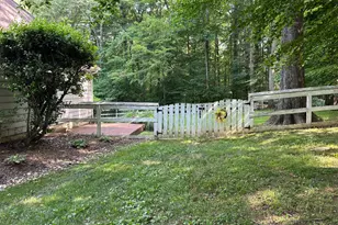 6922 Winners Cir, Fairfax Station, VA 22039 - Photo 4