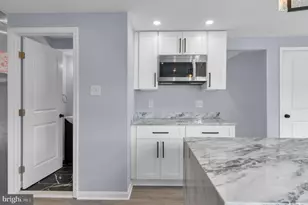 7401 Loughboro Ln, Springfield, VA 22150 - Photo 12