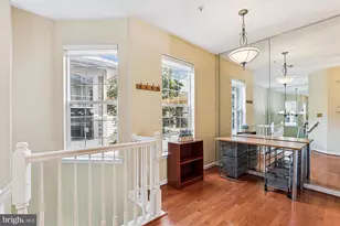 1307 Windleaf Dr, Reston, VA 20194 - Photo 6