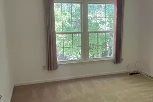 8502 Chase Glen Cir, Fairfax Station, VA 22039 - Photo 18