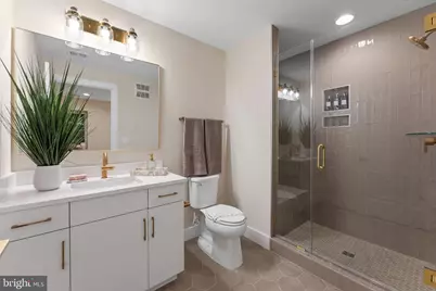 1626 Chain Bridge Road, McLean, VA 22101 - Photo 36