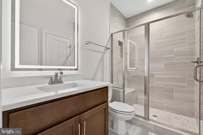 906 Frederick Street SW, Vienna, VA 22180 - Photo 78