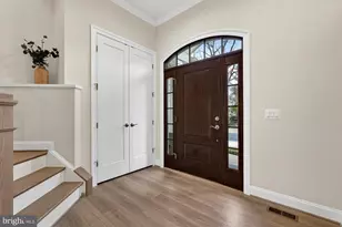 906 Frederick St SW, Vienna, VA 22180 - Photo 4