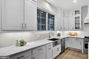 906 Frederick St SW, Vienna, VA 22180 - Photo 30