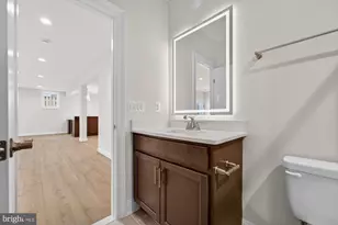 2335 Dale Dr, Falls Church, VA 22043 - Photo 82