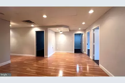 8294 Old Courthouse Road #32, Vienna, VA 22182 - Photo 4