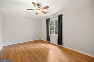 11608 Helmont Dr, Oakton, VA 22124 - Photo 38