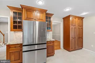 11608 Helmont Dr, Oakton, VA 22124 - Photo 22