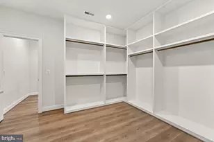 1711 Drewlaine Dr, Vienna, VA 22182 - Photo 54