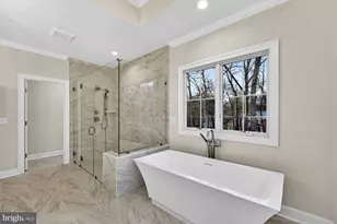1711 Drewlaine Dr, Vienna, VA 22182 - Photo 52
