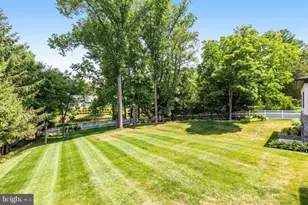 9604 Pembroke Pl, Vienna, VA 22182 - Photo 72