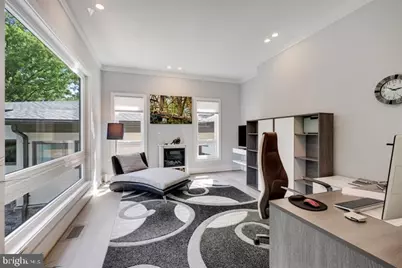 9604 Pembroke Place, Vienna, VA 22182 - Photo 16