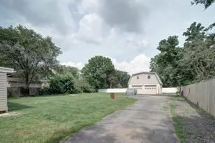 6625 Harrison Ln, Alexandria, VA 22306 - Photo 32