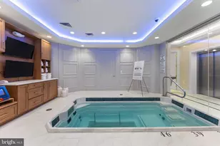 7040 Liberty Ln, McLean, VA 22101 - Photo 56