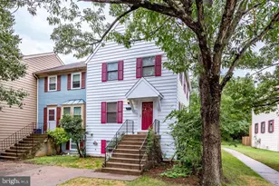 939 Barton Oaks Pl, Herndon, VA 20170 - Photo 1