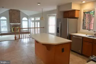 5362 Sequoia Farms Dr, Centreville, VA 20120 - Photo 10