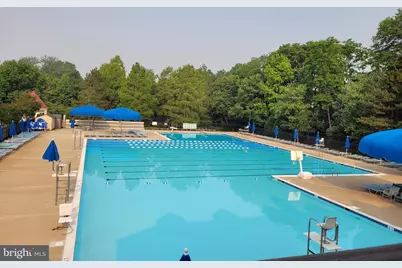 15107 Wetherburn Drive, Centreville, VA 20120 - Photo 32