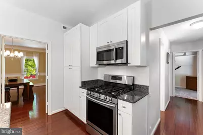 15107 Wetherburn Drive, Centreville, VA 20120 - Photo 8