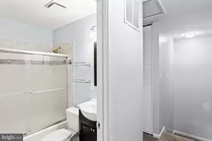 1407 Skyhaven Ct, Herndon, VA 20170 - Photo 28