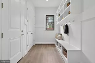 611 Gibson Dr SW, Vienna, VA 22180 - Photo 20