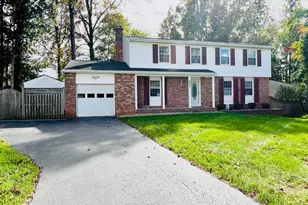 9001 Fox Lair Dr, Burke, VA 22015 - Photo 1