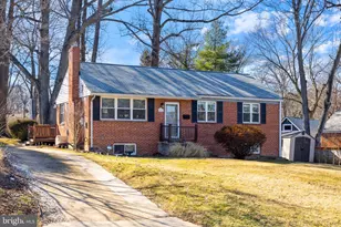 7011 Murray Ln, Annandale, VA 22003 - Photo 2