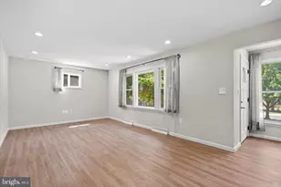 906 Monroe St, Herndon, VA 20170 - Photo 4