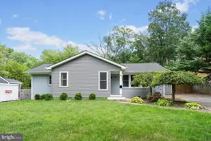 906 Monroe St, Herndon, VA 20170 - Photo 2