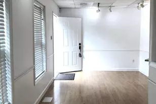 5717 Centre Square Dr, Centreville, VA 20120 - Photo 6