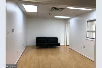 5717 Centre Square Drive #9, Centreville, VA 20120 - Photo 8