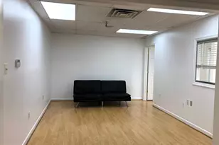 5717 Centre Square Dr, Centreville, VA 20120 - Photo 8