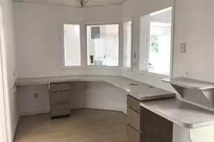 5717 Centre Square Dr, Centreville, VA 20120 - Photo 4