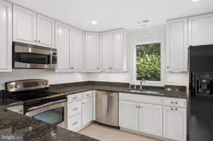 9112/9120 Mine Run Dr, Great Falls, VA 22066 - Photo 94