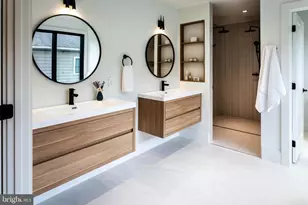 6940 Spruce St, Falls Church, VA 22046 - Photo 32