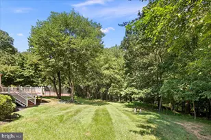 2401 Oakmont Ct, Oakton, VA 22124 - Photo 48