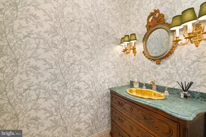 1111 Crest Lane, McLean, VA 22101 - Photo 28