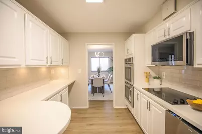 5902 Mount Eagle Drive #805, Alexandria, VA 22303 - Photo 2