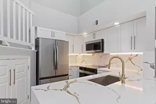 6864 Brindle Heath Way, Alexandria, VA 22315 - Photo 6