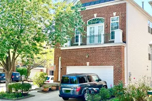 4240 Sonia Ct, Alexandria, VA 22309 - Photo 2