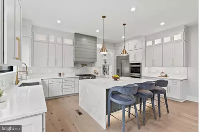 402 Marshall Road SW, Vienna, VA 22180 - Photo 16