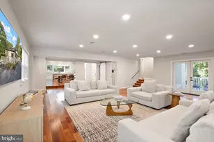 7324 Auburn St, Annandale, VA 22003 - Photo 18