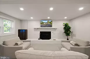 7324 Auburn St, Annandale, VA 22003 - Photo 52