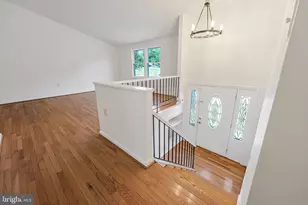 1257 Magnolia Ln, Herndon, VA 20170 - Photo 4