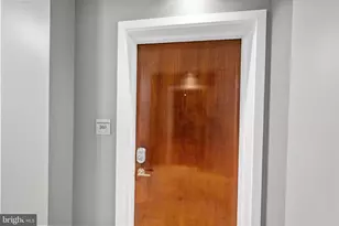 6301 Edsall Rd, Alexandria, VA 22312 - Photo 4