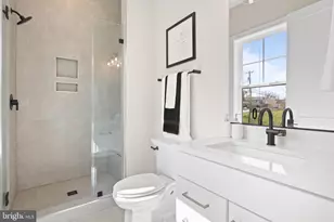 1926 Hileman Rd, Falls Church, VA 22043 - Photo 26