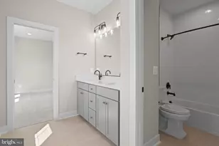 1926 Hileman Rd, Falls Church, VA 22043 - Photo 46