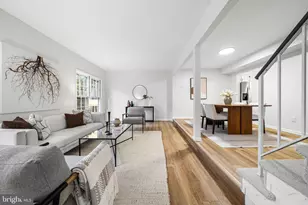 9611 Scotch Haven Dr, Vienna, VA 22181 - Photo 10