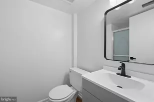 9611 Scotch Haven Dr, Vienna, VA 22181 - Photo 30