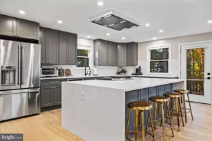 2207 Arden St, Dunn Loring, VA 22027 - Photo 14